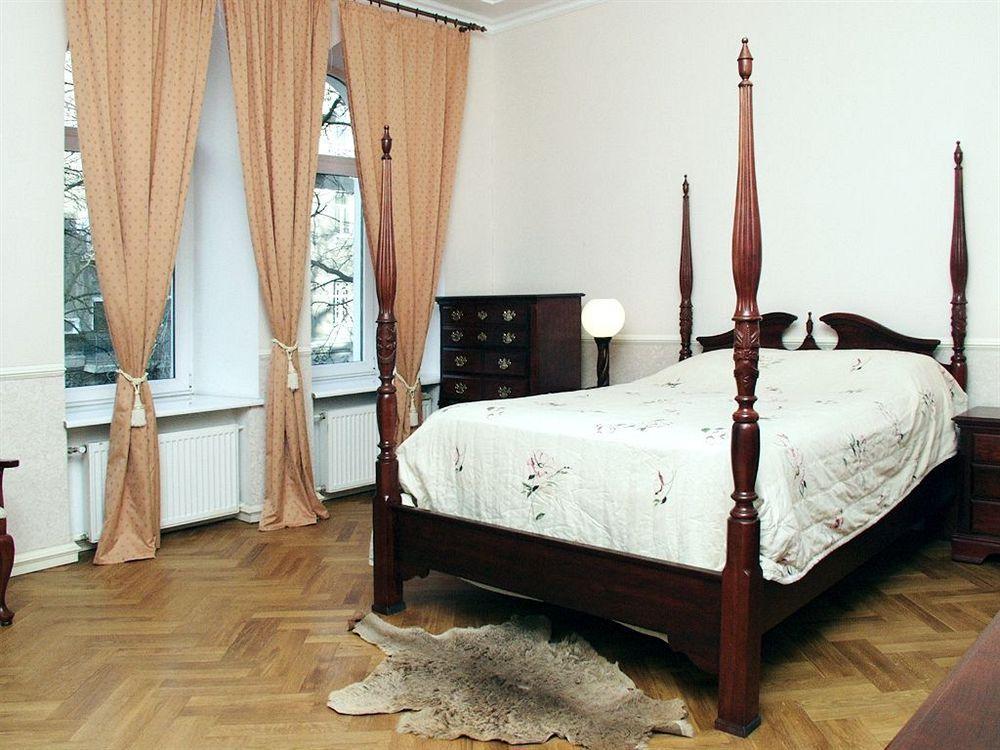 Pecherskie Lipki Hotel Kiev Luaran gambar